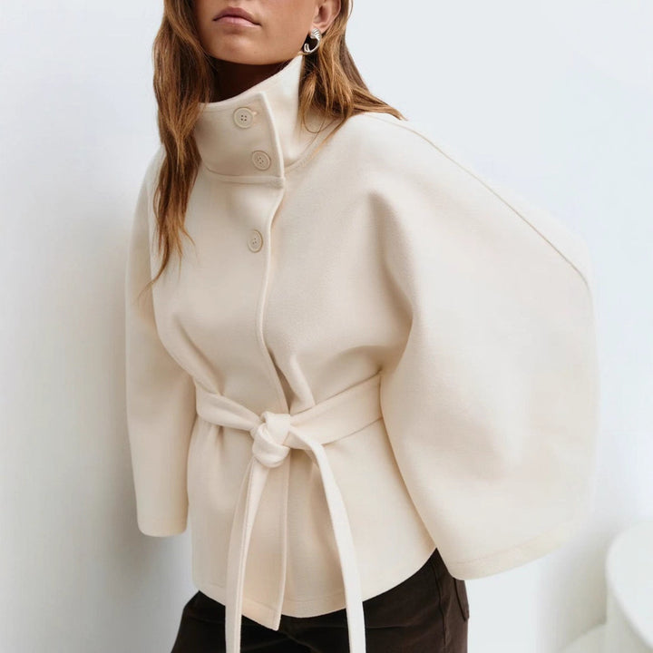 Damernes trendy oversized indpakningsjakke med høj krave og bælte Stilla