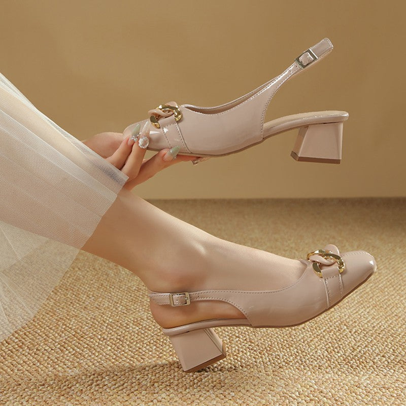 Dame Slingback-pumps med elegant kæde-detalje og komfortabel blokhæl Stilla