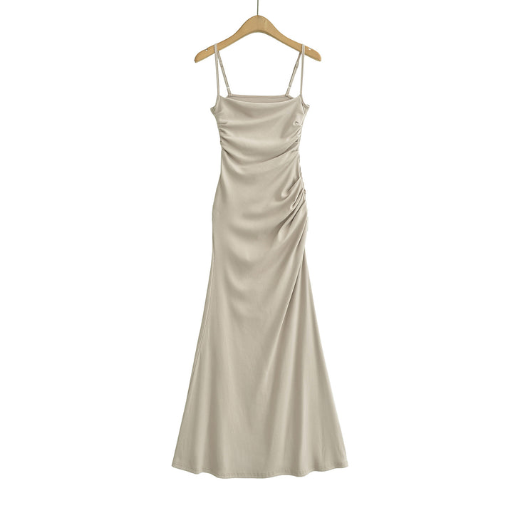 Dame elegant Maxikjole med raffinerede draperinger og svajende kant Stilla