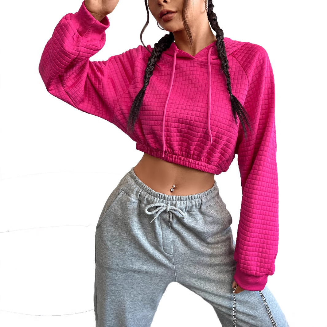 Dame cropped hoodie med tekstureret design Stilla
