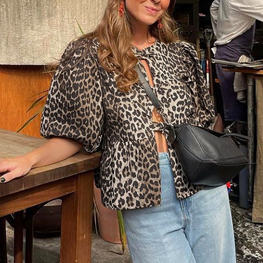 Dame skjorte med leopardmønster og voluminøse ærmer Stilla