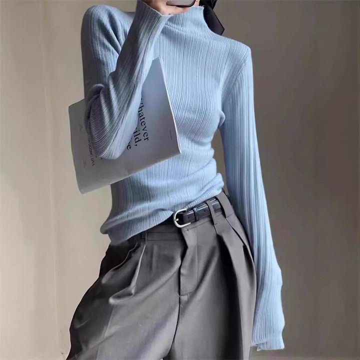 Dame finstrikket sweater i et moderne snit med høj krave Stilla