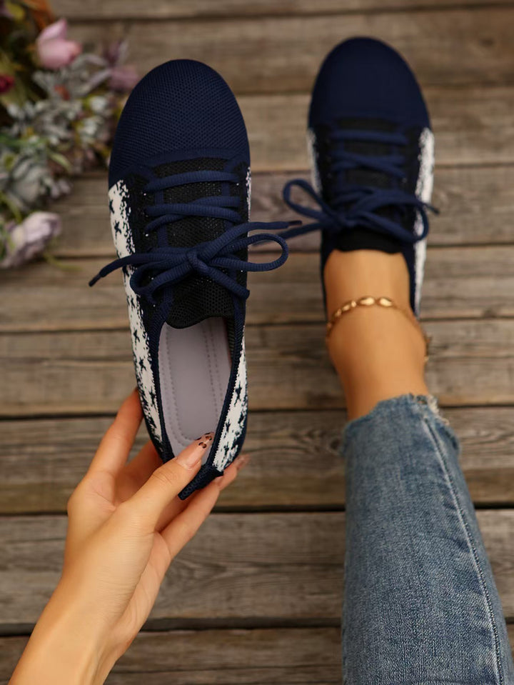 Dame Åndbare Sneakers med moderigtigt Strikdesign Stilla