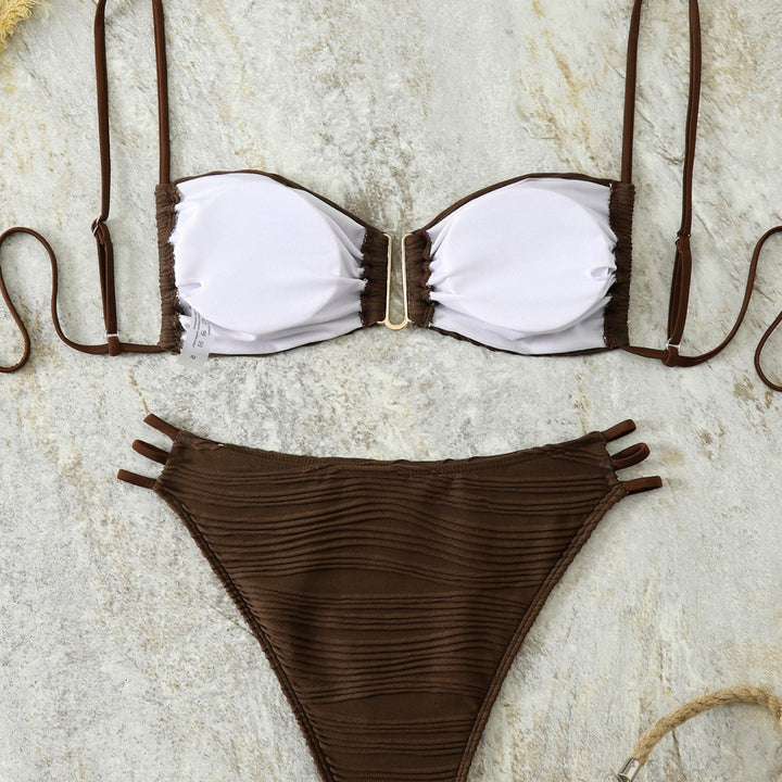 Dame Balkon-Bikini med raffineret flæsedesign og elegante stropper Skovae