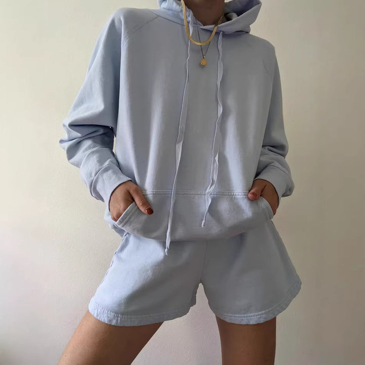 Kvinders afslappede hoodie top og shorts sæt med praktiske lommer