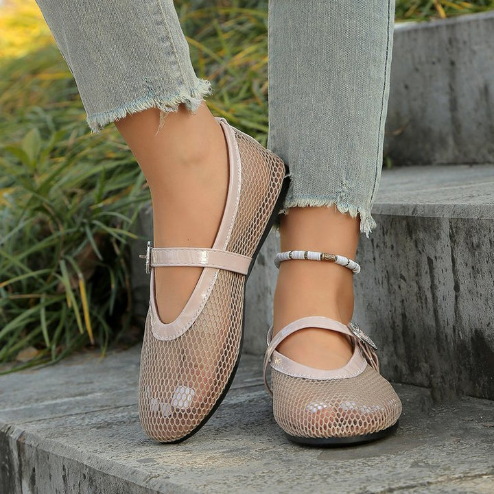 Dame elegante Ballerinas med åndbart netdesign og moderigtige remme Stilla