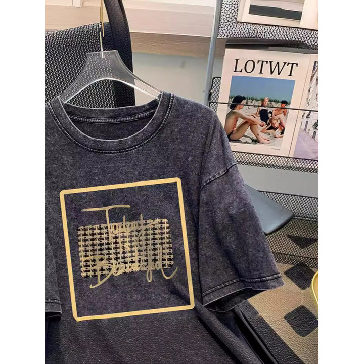 Dame grafik T-shirt med moderne skrift Stilla