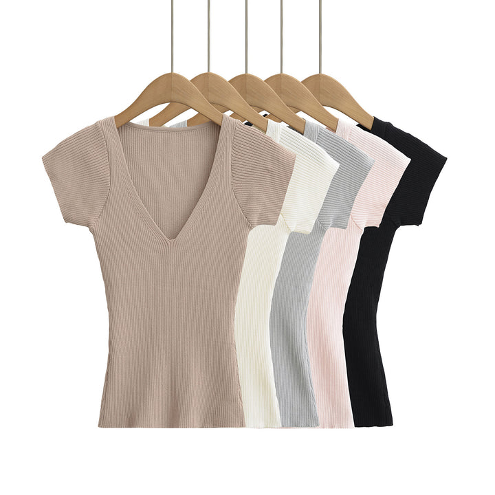Dame kortærmet V-hals T-shirt med fin ribstrik Stilla