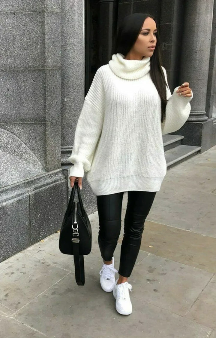 Kvinders strikket sweater med høj hals og høj pasform Stilla