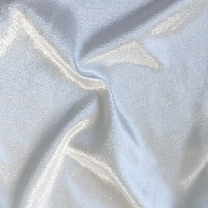 Dame elegants kjole med voluminøse ærmer Stilla