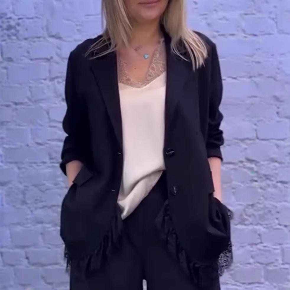 Kvindernes elegante blazerjakke med blonderdetaljer Stilla