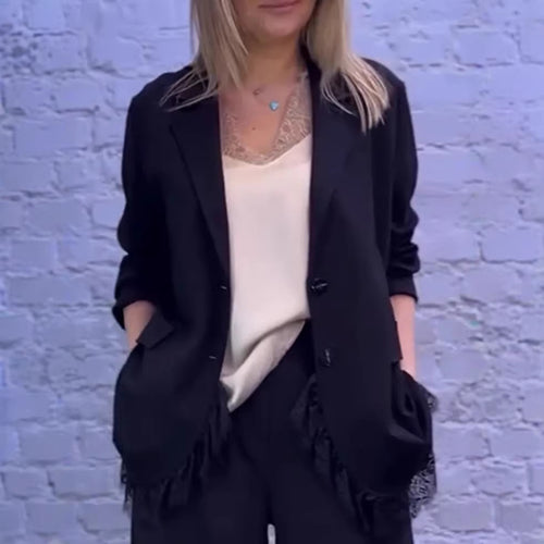 Kvindernes elegante blazerjakke med blonderdetaljer Stilla