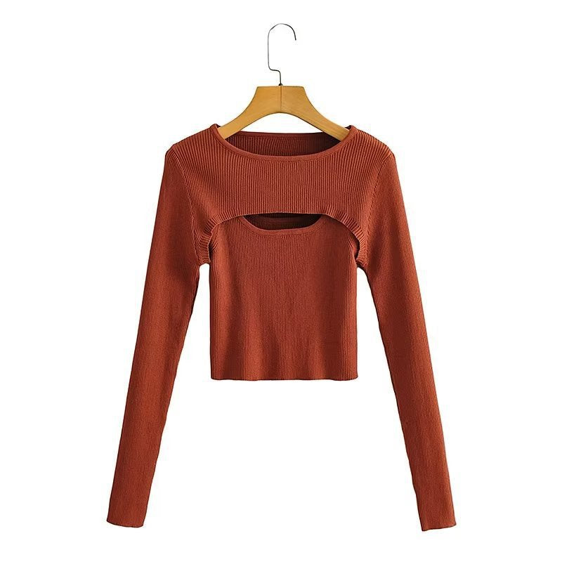 Kvinders langærmet crop top med sofistikeret udskæringsdesign Stilla