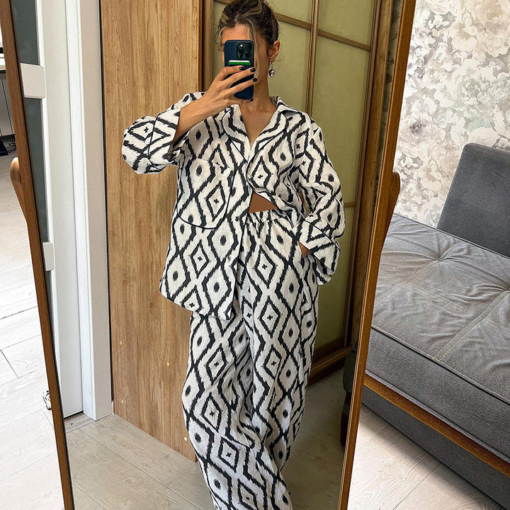 Dame komfortabelt pyjamasæt med stilmønster i geometrisk mønster Stilla