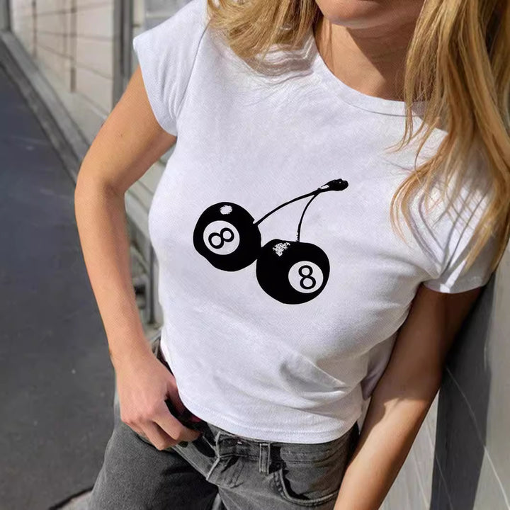 Dame crop top med blomstret grafisk print og tætsiddende pasform Skovae