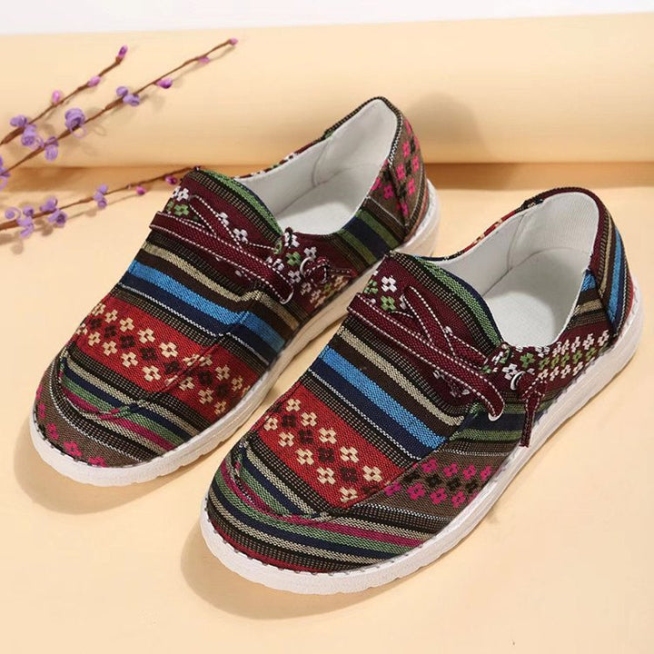 Dame sneakers i stilfuldt etno-design med behagelig sål og fleksibel pasform Stilla