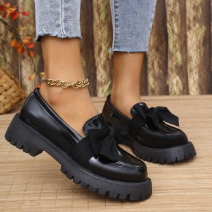 Dame loafers med glamorøst bånd-design og skridsikker profilsåle Stilla