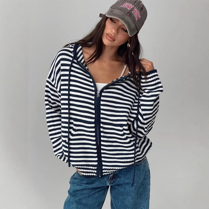 Dame cardigan i stribet design med kvalitets lynlås og casual fit