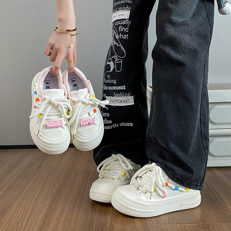 Dame komfortable sneakers med farvede snørebånd og tyk sål Stilla