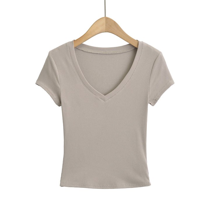 Dame cropped V-hals T-shirt i ribdesign med tætsiddende snit og korte ærmer Stilla
