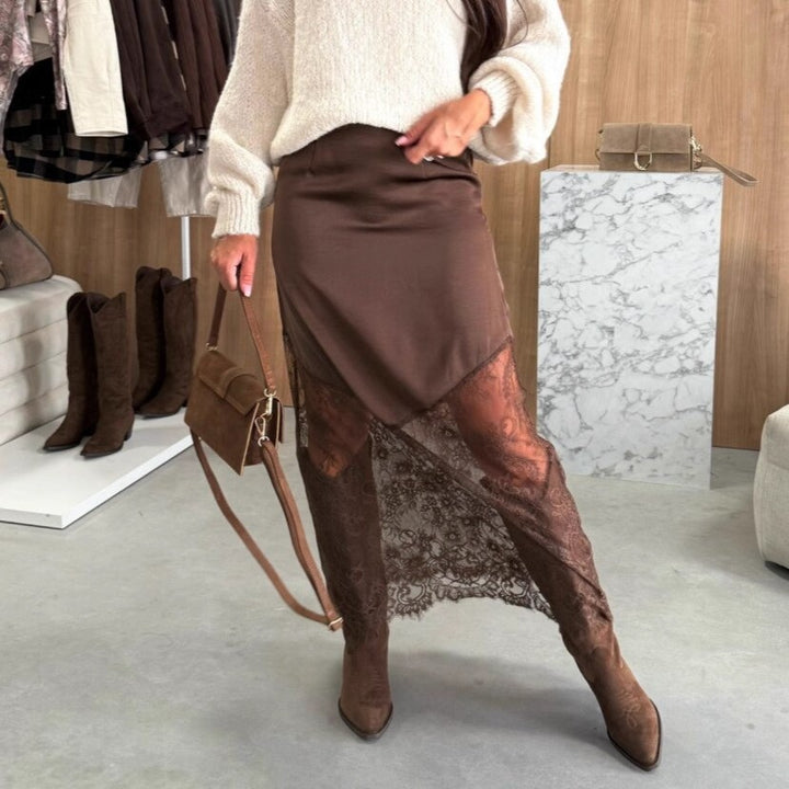 Dame elegant maxi nederdel med fine blondertrim og flydende drapering Stilla