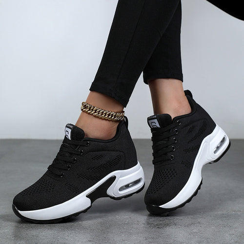 Damer nan Aerobic- og hverdags sneakers med stødabsorberende luftpuff-zone, elastisk strikoverdel og ergonomisk fodseng Skovae