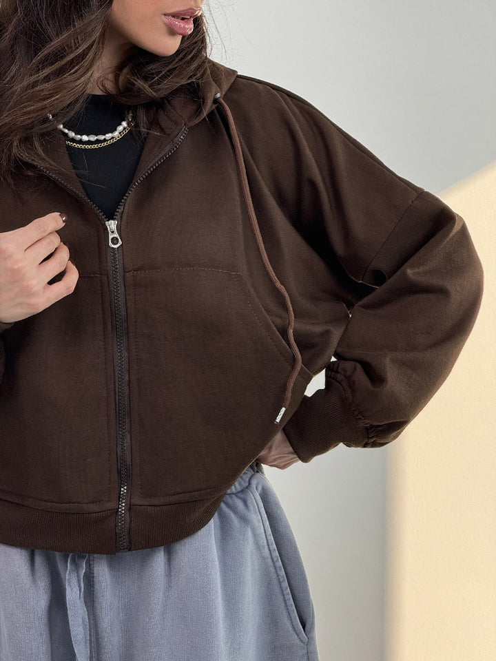 Dame afslappet zip hoodie med brede ærmer og praktiske lommer