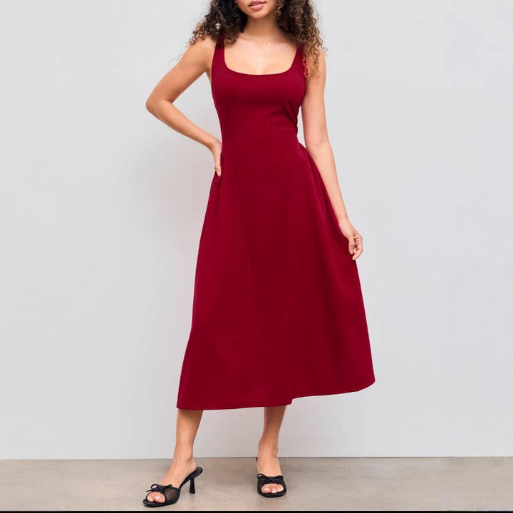 Dame maxikjole med off-shoulder design og figurvenlig pasform Skovae