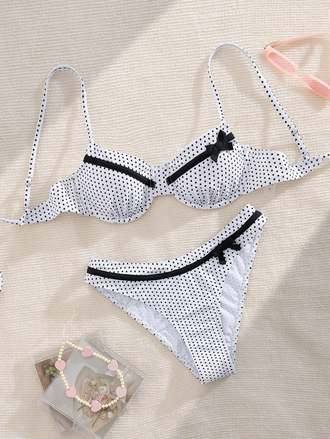 Dame polka dot bikini med legende design Skovae