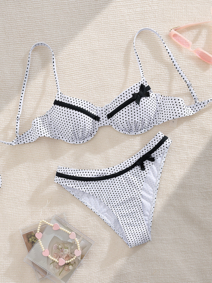 Dame polka dot bikini med legende design Skovae