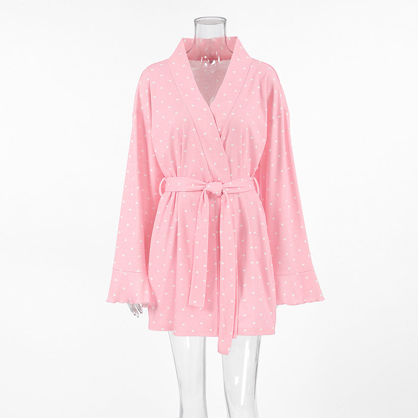 Dame Satin Morgenkåbe med flæse detaljer og elegant talje Stilla