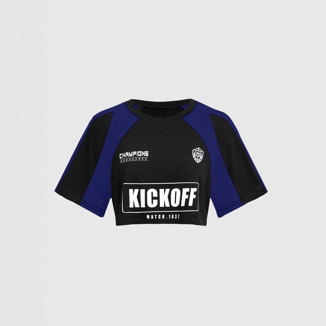 Dame Crop-T-shirt med sportsligt design og iøjnefaldende grafisk tryk Stilla