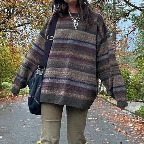 Damer hyggelig oversized sweater med farverigt stribet mønster og brede ærmer Stilla