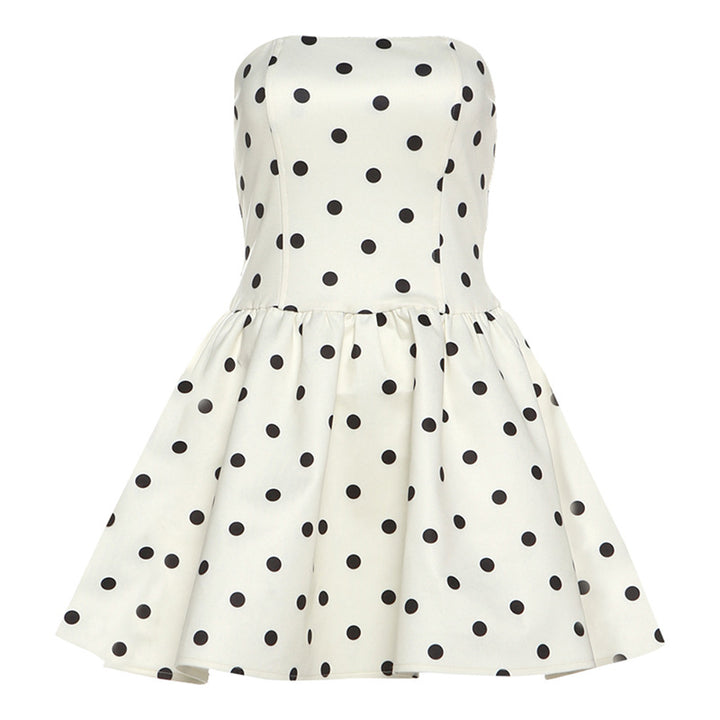 Dame A-linje kjole med bøjlesløs silhuet og stilfuldt polka-dot mønster Stilla