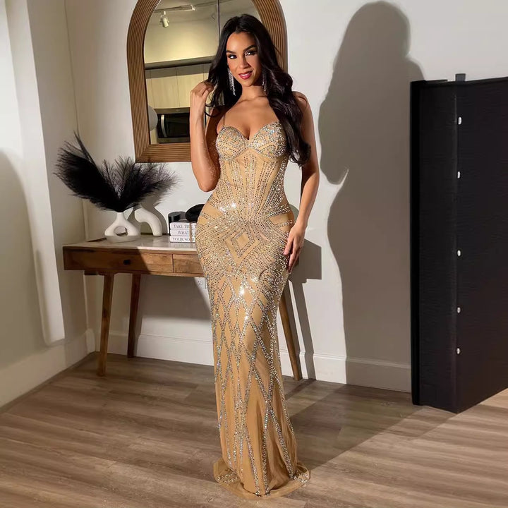 Dame glamourøs med strass dekoreret aften galla Stilla
