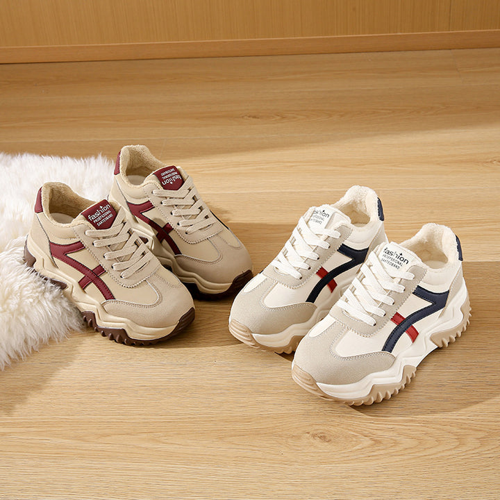 Dame Komfortable Sneakers med hyggeligt indvendigt foer og robust såleprofil Stilla