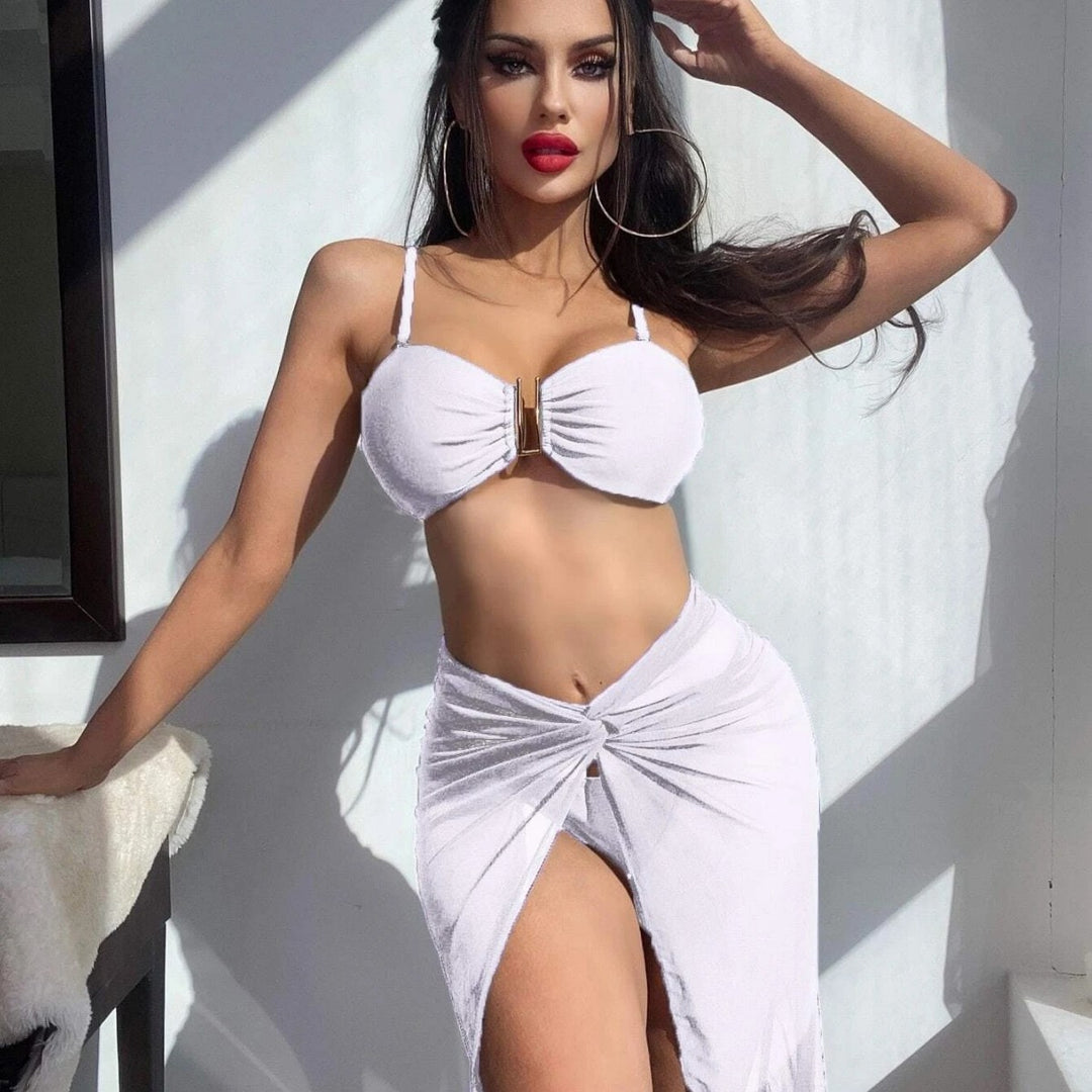 Dame bikini-sæt med fashionabel viklesarong og elegant top Stilla