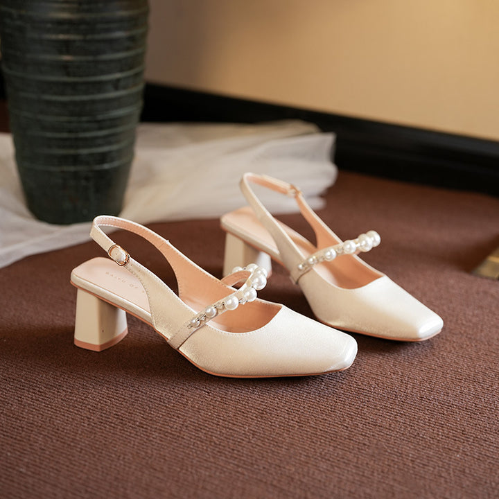 Dame Slingback Pumper med kvadratisk tåparti og blokhæl med elegant perledetalje Stilla