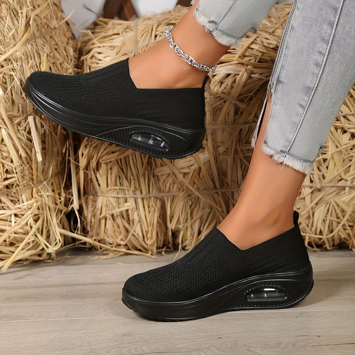 Dame åndbare Slip-On sneakers med støddæmpende sål og fleksibel pasform Stilla