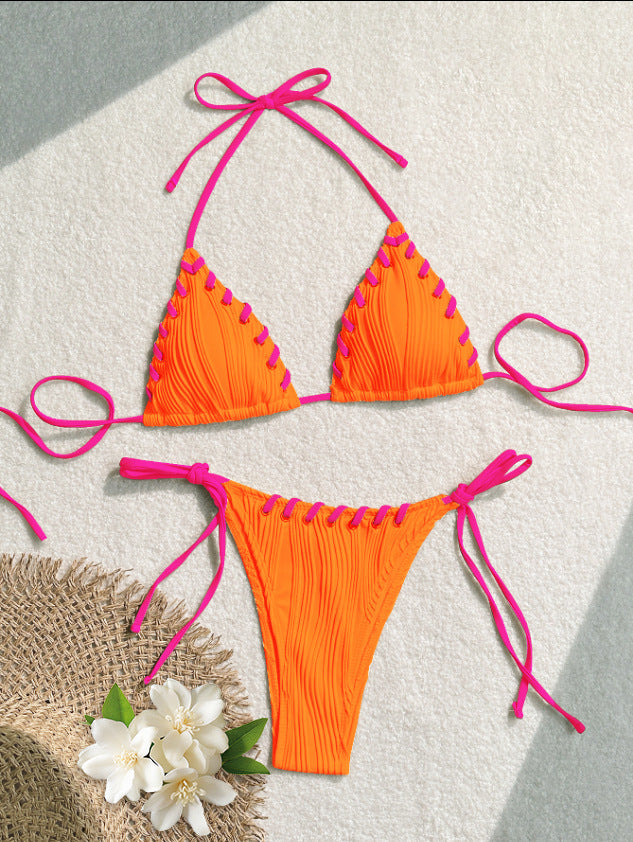 Dame Triangel-Bikini med kontrasterende snøre detaljer Skovae