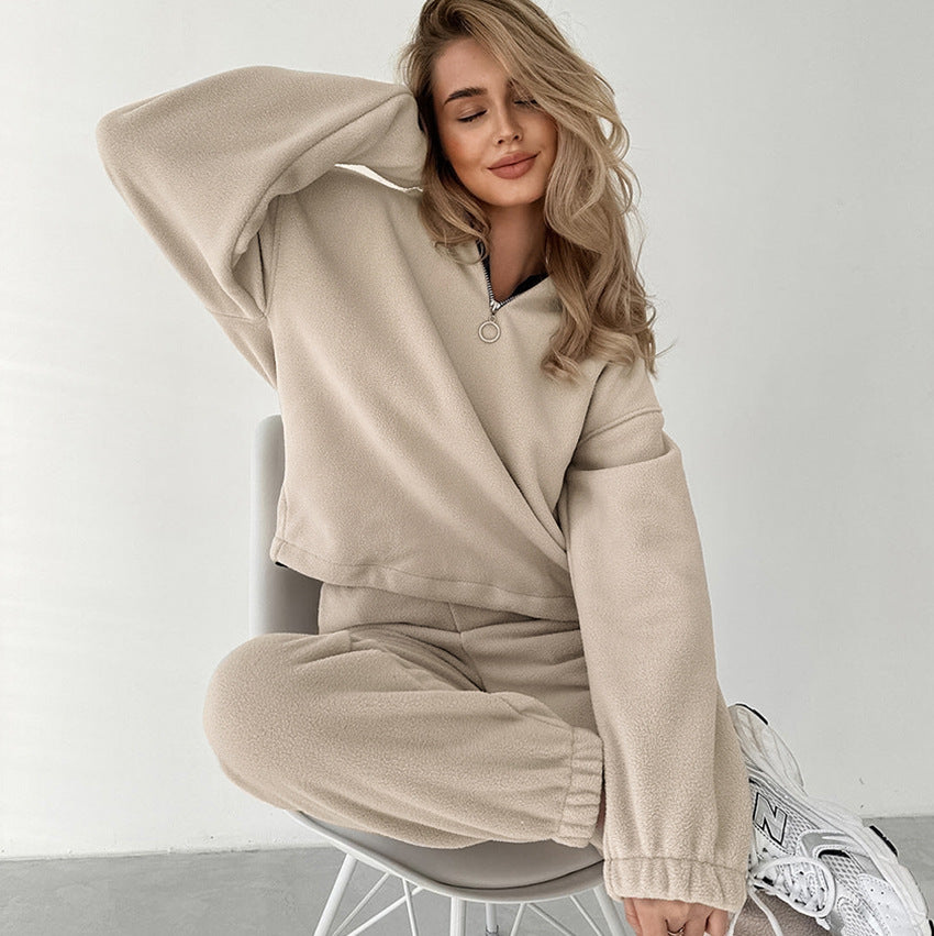 Dame Fleece fritidsdragt med moderne ståkrave og lynlås Stilla