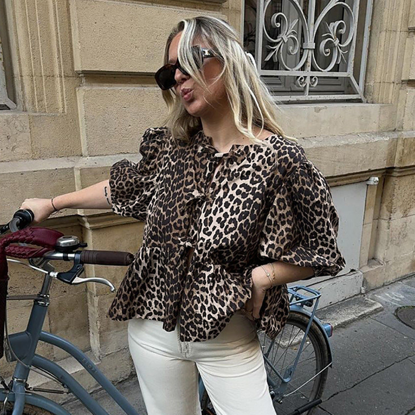 Dame skjorte med leopardmønster og voluminøse ærmer Stilla