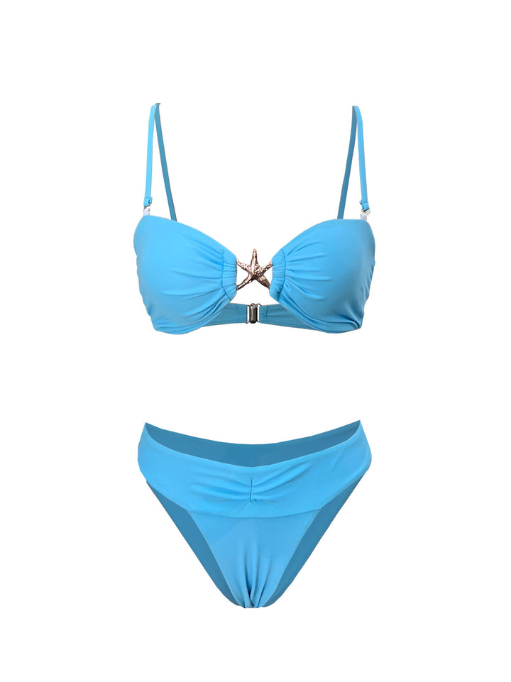 Dame bikini-sæt med dekorativ knude-detalje og elegante accenter Stilla