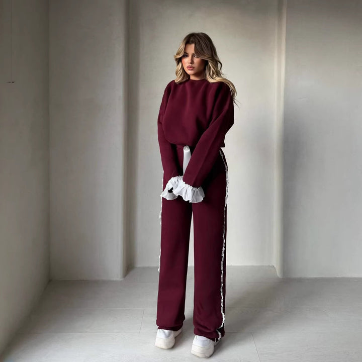 Dame mode lounge sæt med høje ruffle detaljer