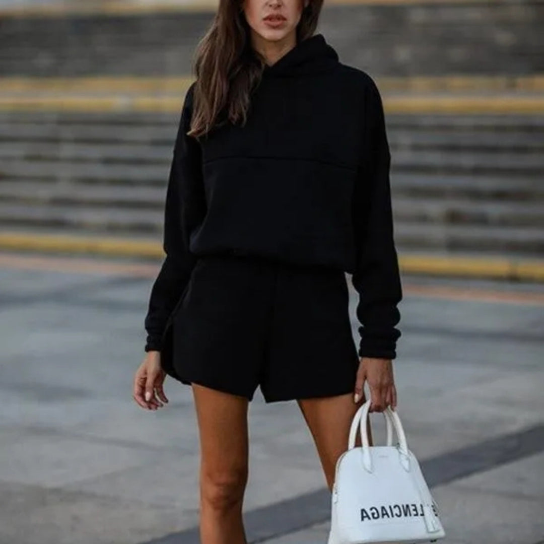 Kvinders afslappede hoodie og shorts sæt med elastisk talje og moderne snit Skovae