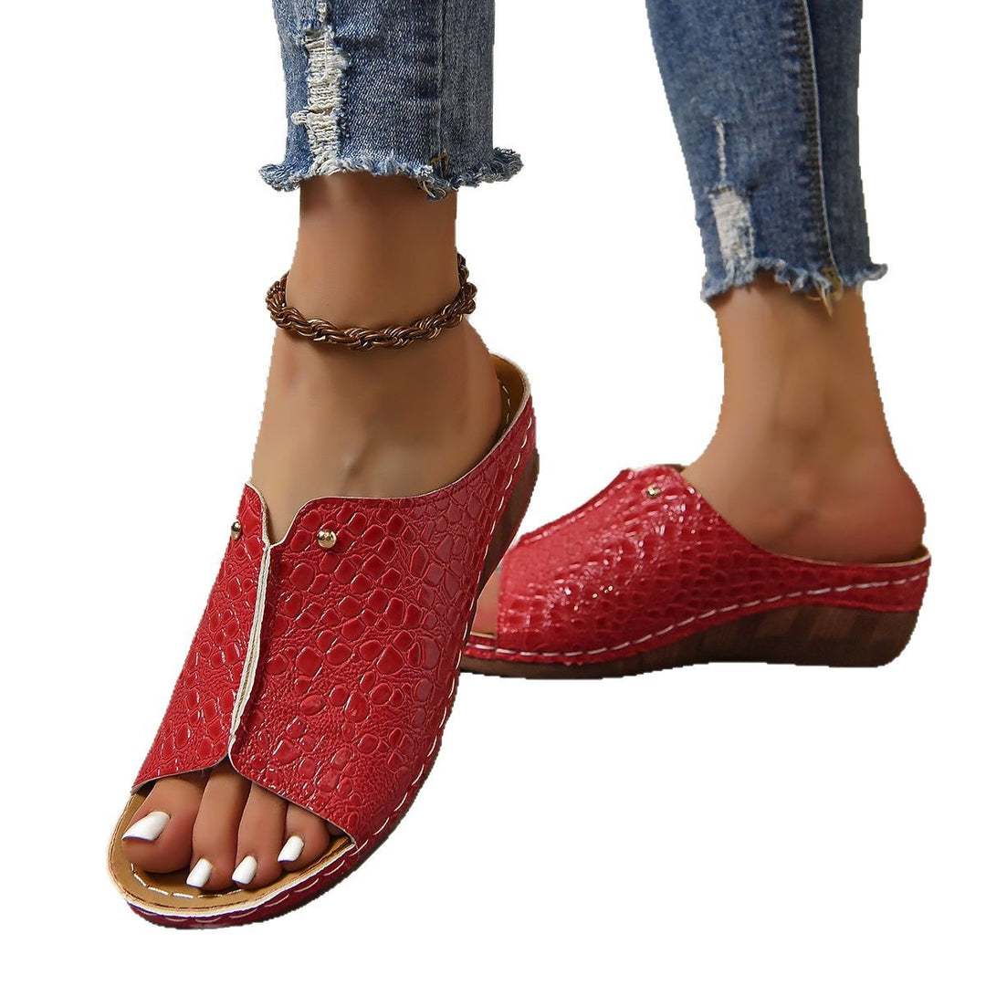 Dame Wedge-Pantoletten med luksuriøs krokodille-look og komfortabel fodsengsdesign Stilla