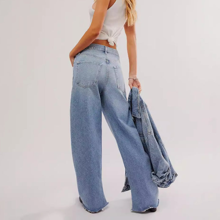 Dame løse jeans i en afslappet vintage-stil med flænsede sømme Stilla