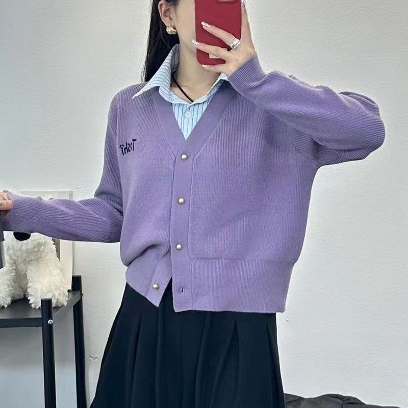 Kvinder casual cardigan med V-hals og dekorative knapper Stilla