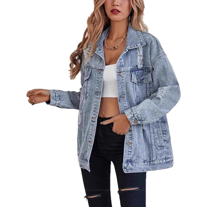 Kvindernes oversized denimjakke med fashionable revnede detaljer Stilla
