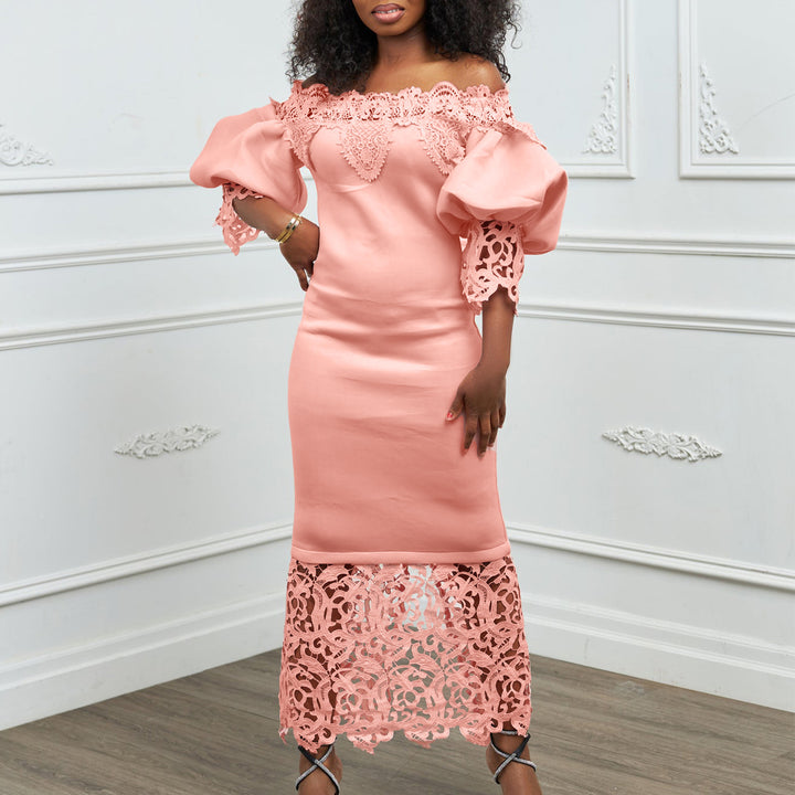 Dame Off-Shoulder Kjole med elegant blondeafslutning og figursyet snit Stilla